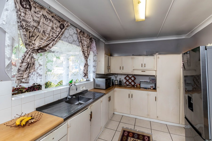 4 Bedroom Property for Sale in Beacon Bay Eastern Cape
